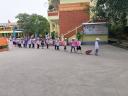 Đảm bảo an toàn giao thông trước cổng trường.jpg - 